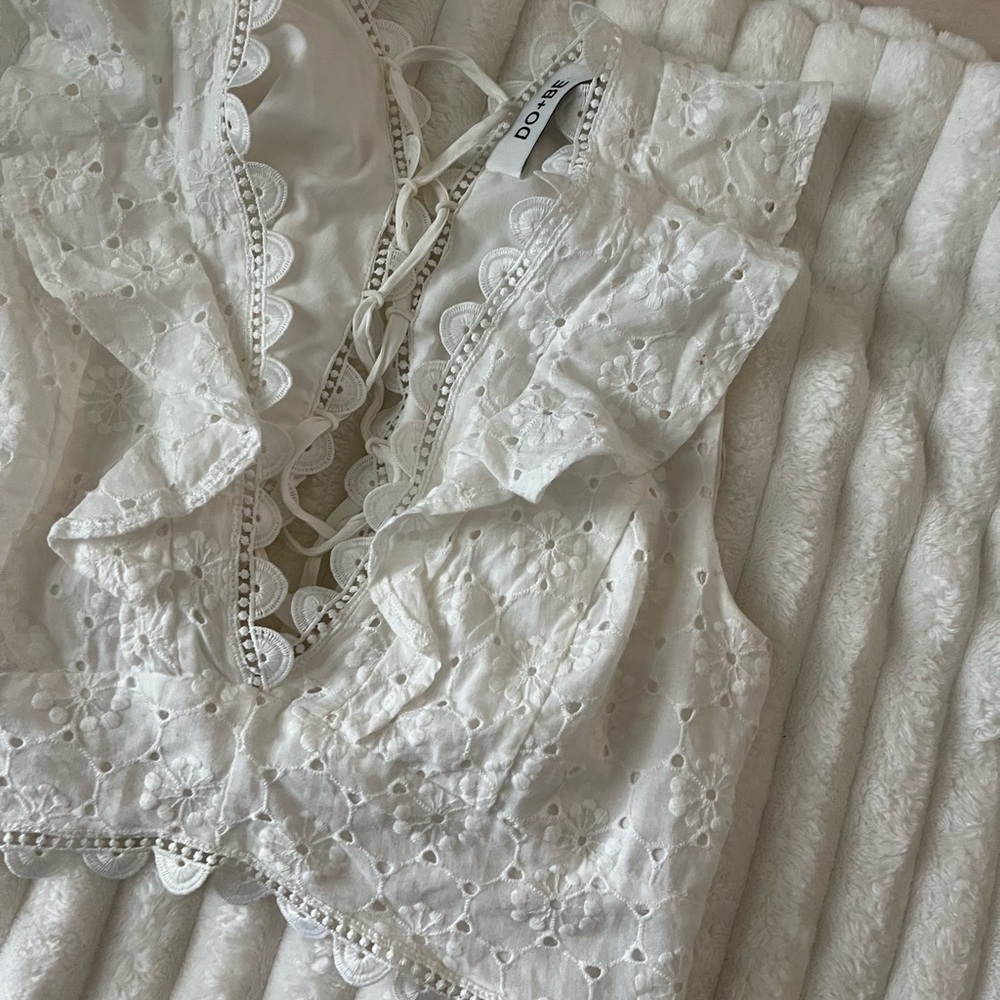 DO+BE White Eyelet Lace Blouse - Picture 2 of 7